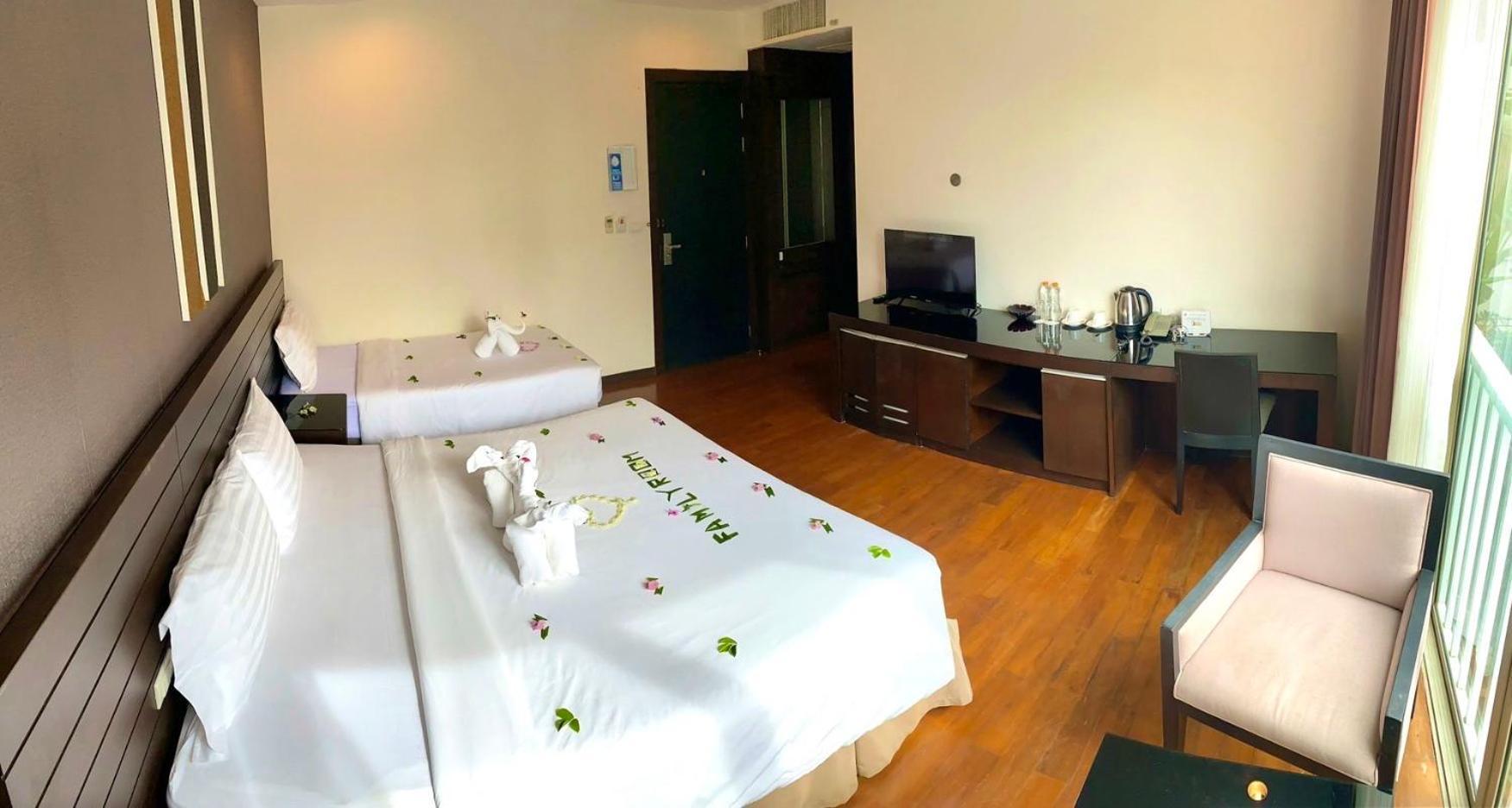 G1 Touch Blue Sky Hotell Kamala Beach Exteriör bild