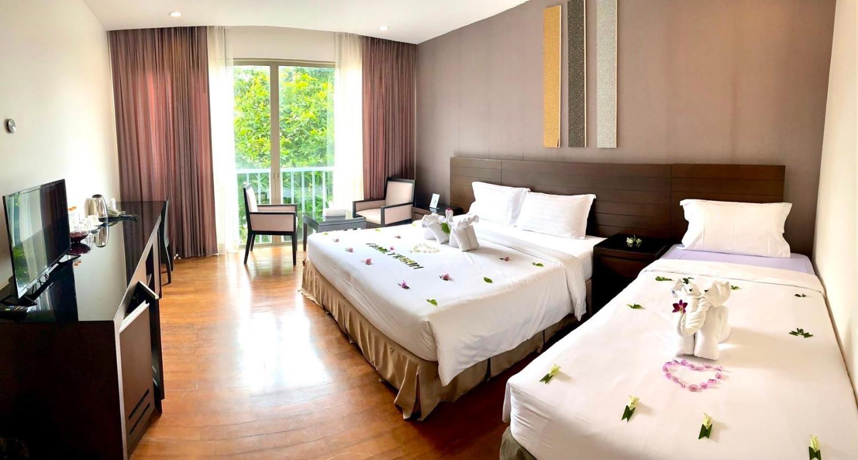 G1 Touch Blue Sky Hotell Kamala Beach Exteriör bild